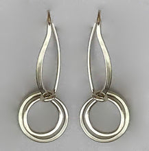 Load image into Gallery viewer, Ear, SS Dangle Radiating Circles