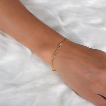 Fresh Water Pearl Whisper Chain in 18K Gold