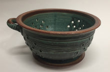 Load image into Gallery viewer, Ceramic Colander With Plate