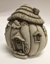 Load image into Gallery viewer, Plaque-Pumpkin Palace