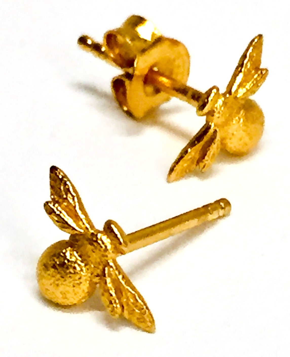 Earring Bee Posts