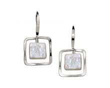 Load image into Gallery viewer, Zenith Earring Pearl