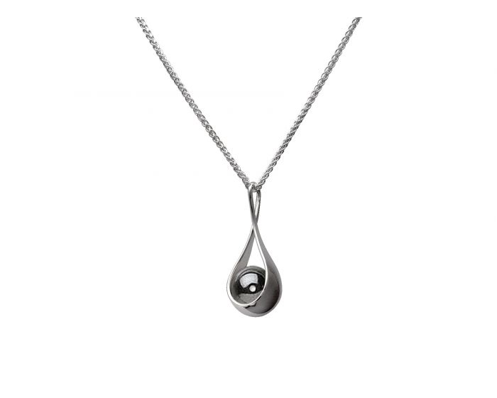 Captivating Pendant Sterling Silver & Hematite