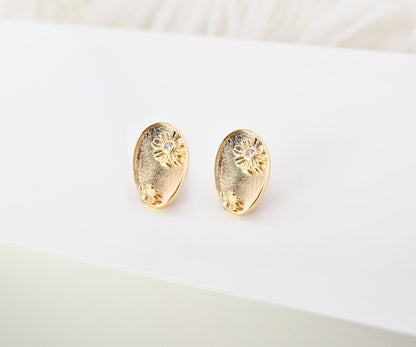 Daisy Dreams Earring