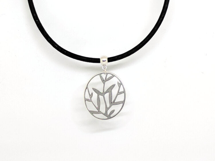 Cork Necklace With Leaves Pendant