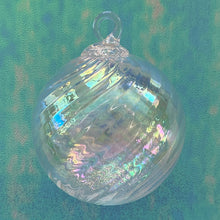 Load image into Gallery viewer, Icicle Twist