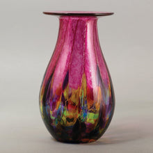 Load image into Gallery viewer, Raindrop Cranberry Vase