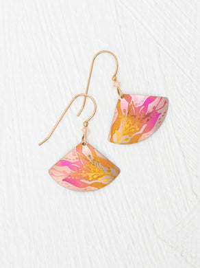 Ear, Sea Meadow Golden Coral