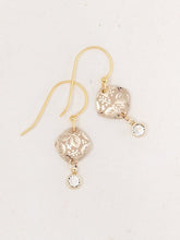 Load image into Gallery viewer, Delicate Square Gold Leaf Patterned Earrings With Crystal