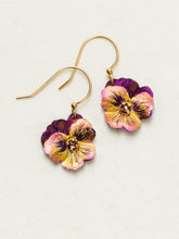 Load image into Gallery viewer, Ear, GP Nio Pansy Vint Burgandy