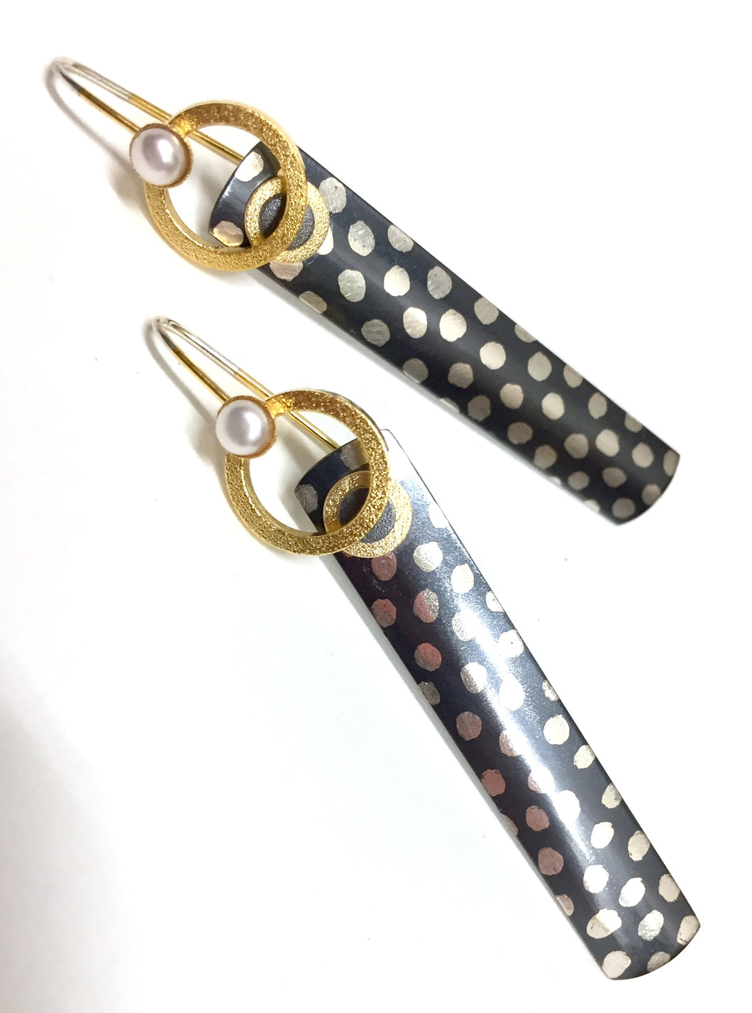 Earrings Sterling Silver Pearl Batik Dot Bar