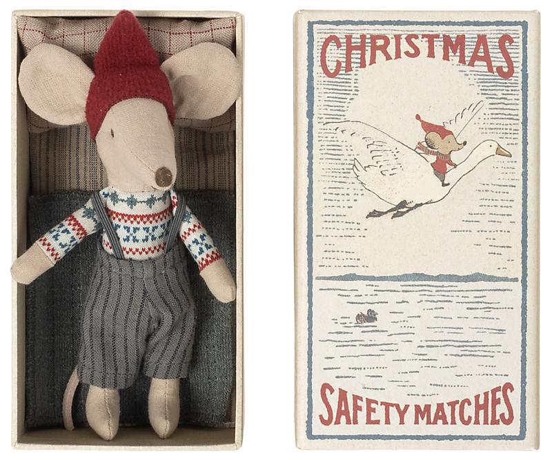 Christmas Mouse in A Matchbok