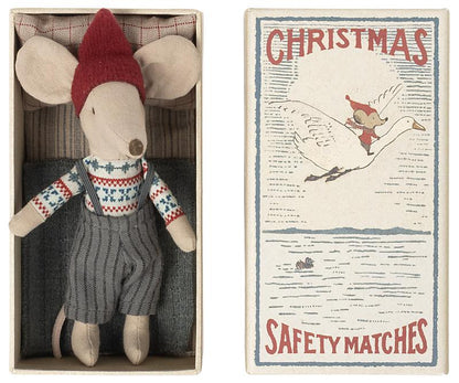 Christmas Mouse in A Matchbok