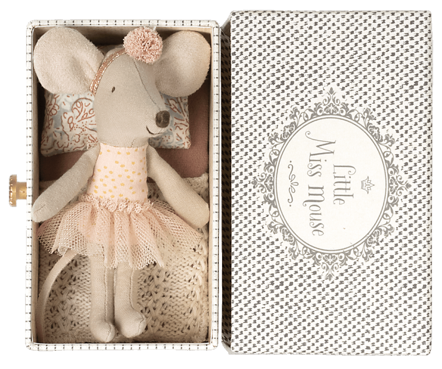 Dance Mouse in Daybed Little Sister