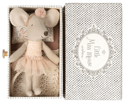 Dance Mouse in Daybed Little Sister