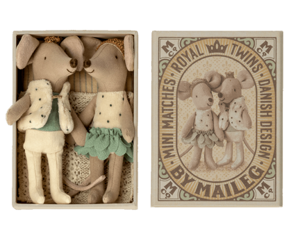 Royal Twins, Little Sis and Bro in Box