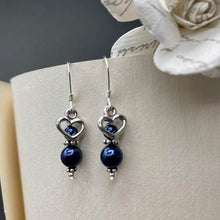 Load image into Gallery viewer, Navy Heart Earring