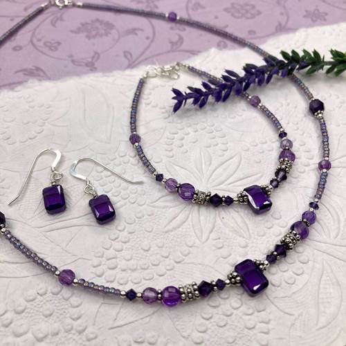 Neck, Lavender