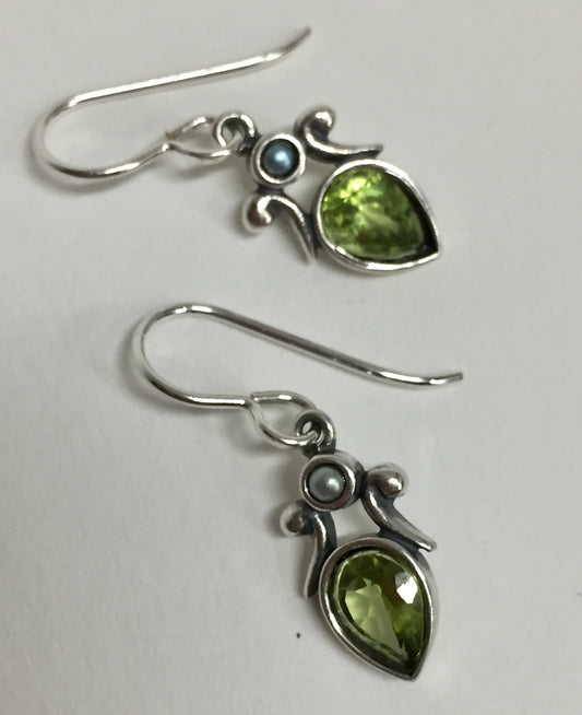 Earrings Sterling Silver With Peridot
