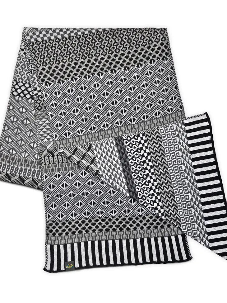 Knit Scarf in Midnight