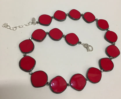 Full Circle Glass Bead Necklace Red