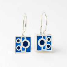 Load image into Gallery viewer, Black and Blue Dappled Earring