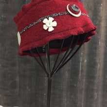 Load image into Gallery viewer, Headband, Red Snowflake