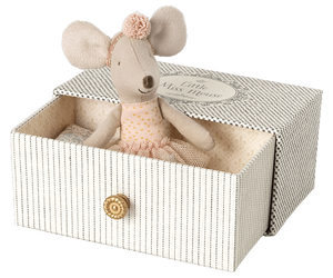 Dance Mouse in Daybed Little Sister