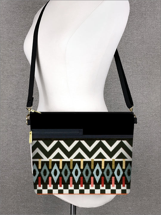 Large Zipper Bacuri