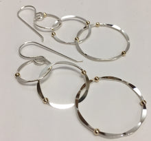 Load image into Gallery viewer, Earrings Circles With Gold Dots