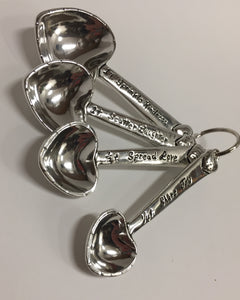 Heart Measuring Spoon Set in Pewter