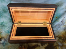 Load image into Gallery viewer, Box With Curly Maple Lid