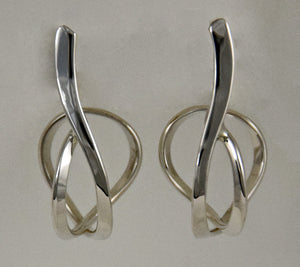 Ear, SS Twisted Forged Hoop