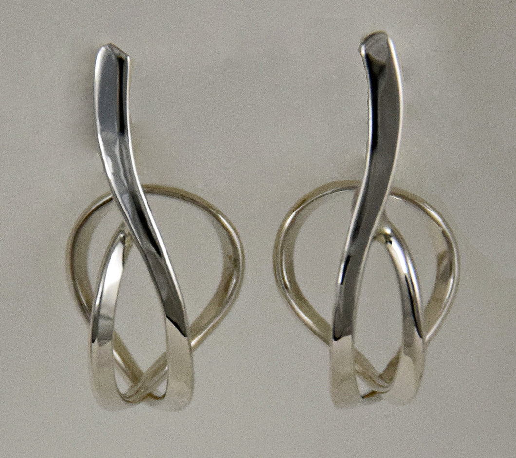 Ear, SS Twisted Forged Hoop