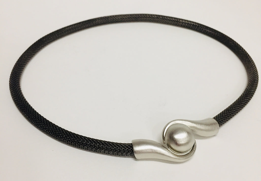 Mesh Necklace with Magnetic Swirl Ball Clasp
