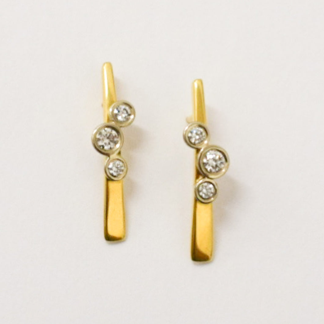 18k Yellow Gold Earrings Post Earrings With Diamonds