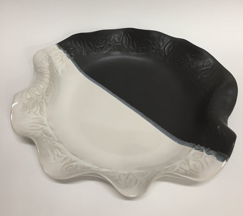 Platter Black and White