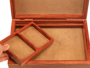 Valet, Chesapeake Sapele