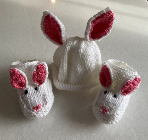 Baby Hat and Bootie Set- Easter Bunny