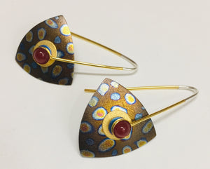 Earrings Niobium Triangles With Carnelian