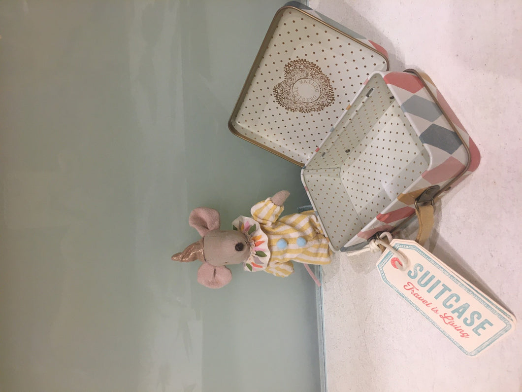 Clown Mouse in Suitecase