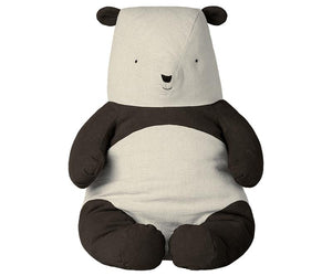 Panda, Large