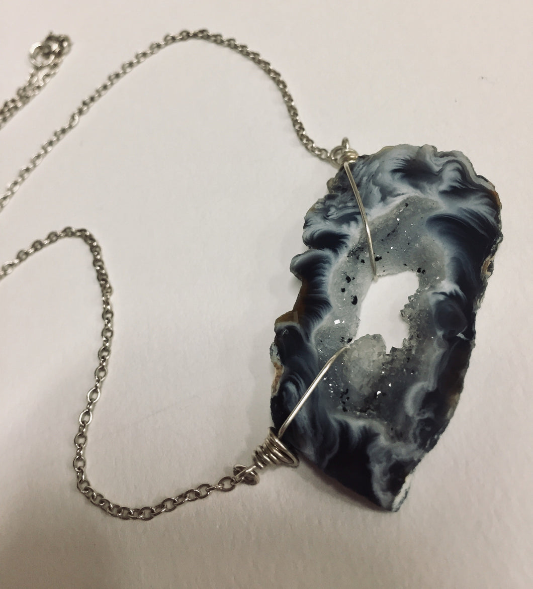 Neck, SS Wire Wrapped Geode Dark