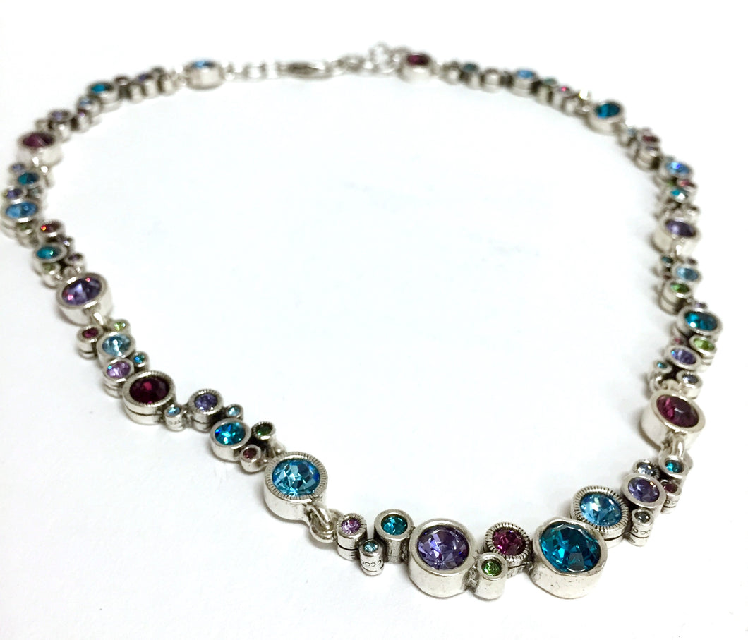 Necklace Circle Ovation in Waterlilly