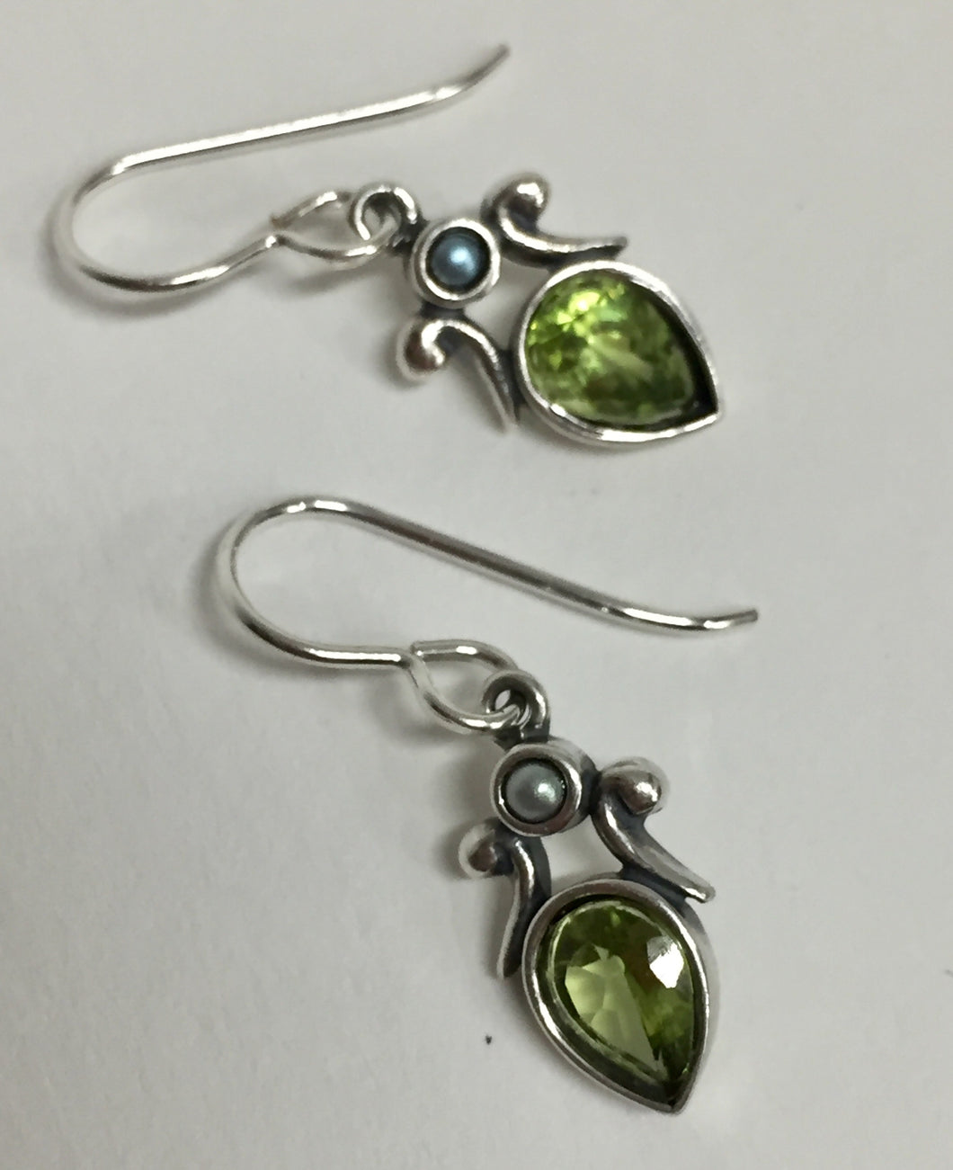Earrings Sterling Silver With Peridot