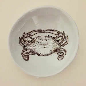 Small Woodgrain Dish with Crab