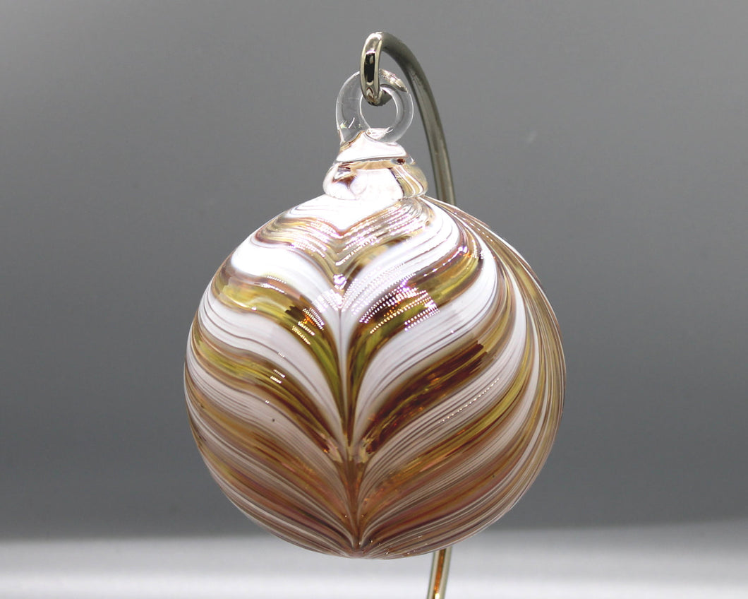Feather Ornament White Gold